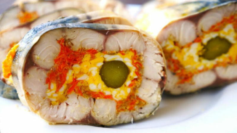 Новогодний стол: 7 вкуснейших закусок для праздника