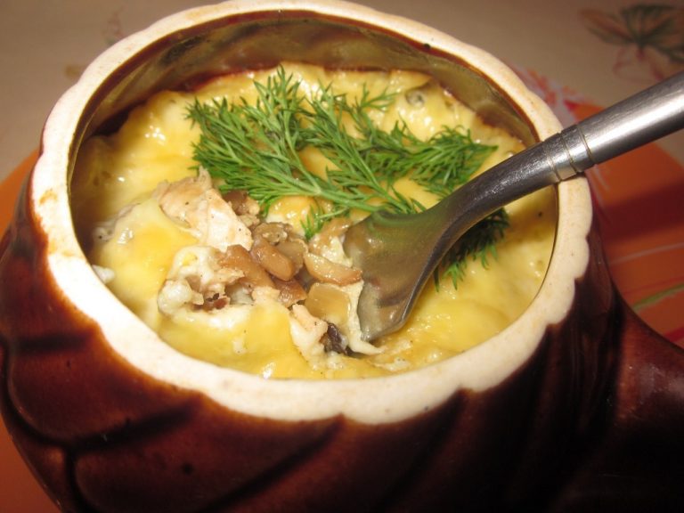 Жульен с грибами и курицей &ndash; 8 рецептов приготовления