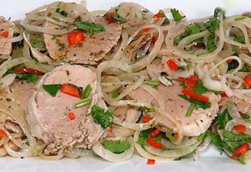 Новогодний стол: 7 вкуснейших закусок для праздника