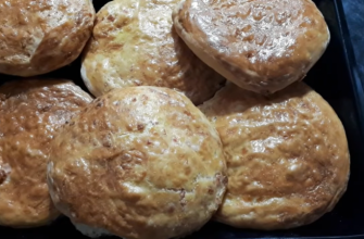 Лепёшки с начинкой. Очень простое тесто.