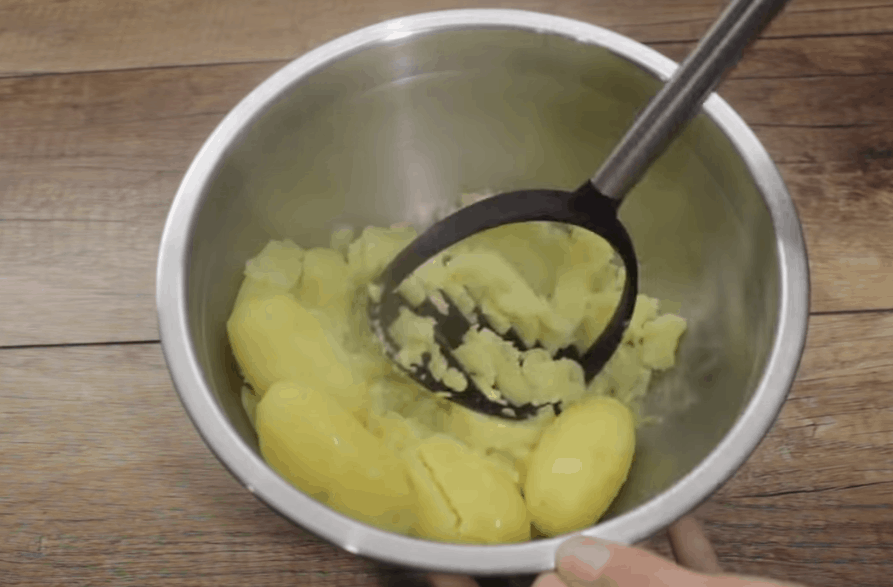 Картофельный лаваш с зеленью &mdash; необычно и безумно вкусно