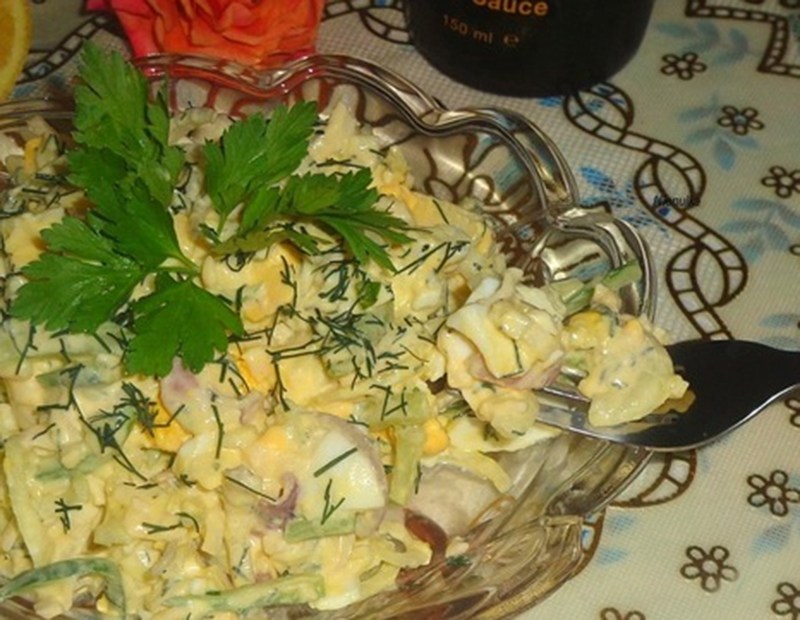 Салат &laquo;Чиполлино&raquo; ем и не плачу, смеюсь &mdash; две копейки на продукты, две минуты на готовку