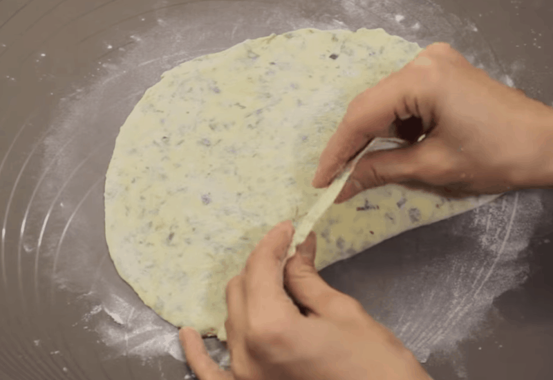 Картофельный лаваш с зеленью &mdash; необычно и безумно вкусно